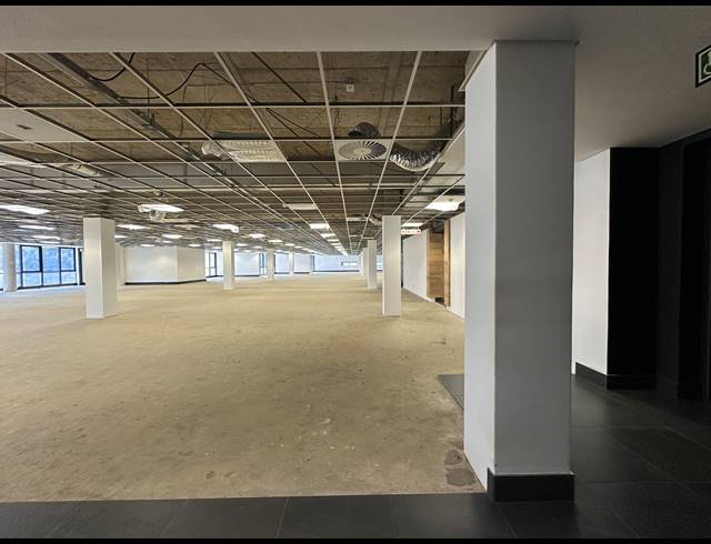740M² OFFICE TO LET IN SANDTON CENTRAL